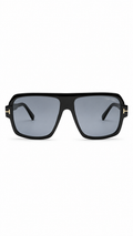 Tom Ford Camden TF933 01A Flat Top Navigator Sunglasses – Black / Grey Lenses