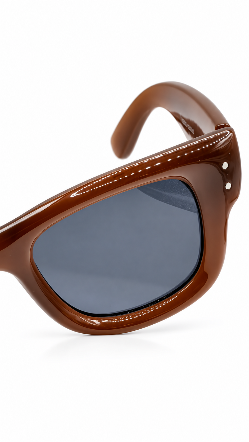Ray-Ban RB 4940 Mega Wayfarer Translucent Brown Sunglasses – Dark Grey Polarized Lenses (45mm)