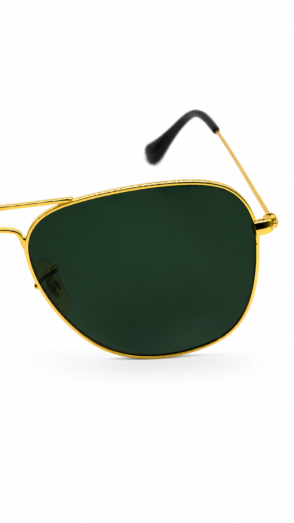 Ray-Ban RB3136 Caravan Gold Green Sunglasses