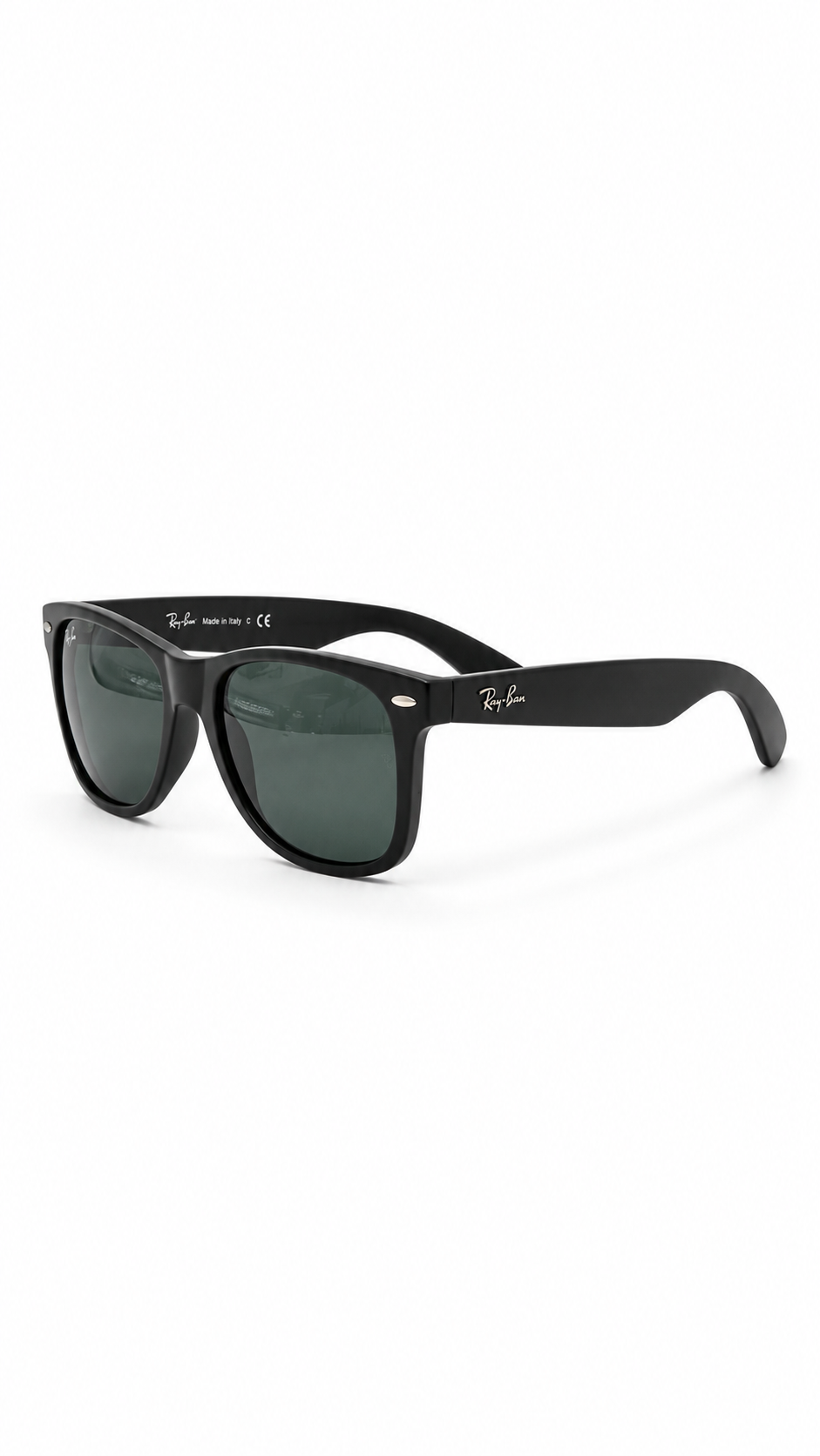 Ray-Ban Original Wayfarer Sunglasses – Matte Black with Green G-15 Lenses
