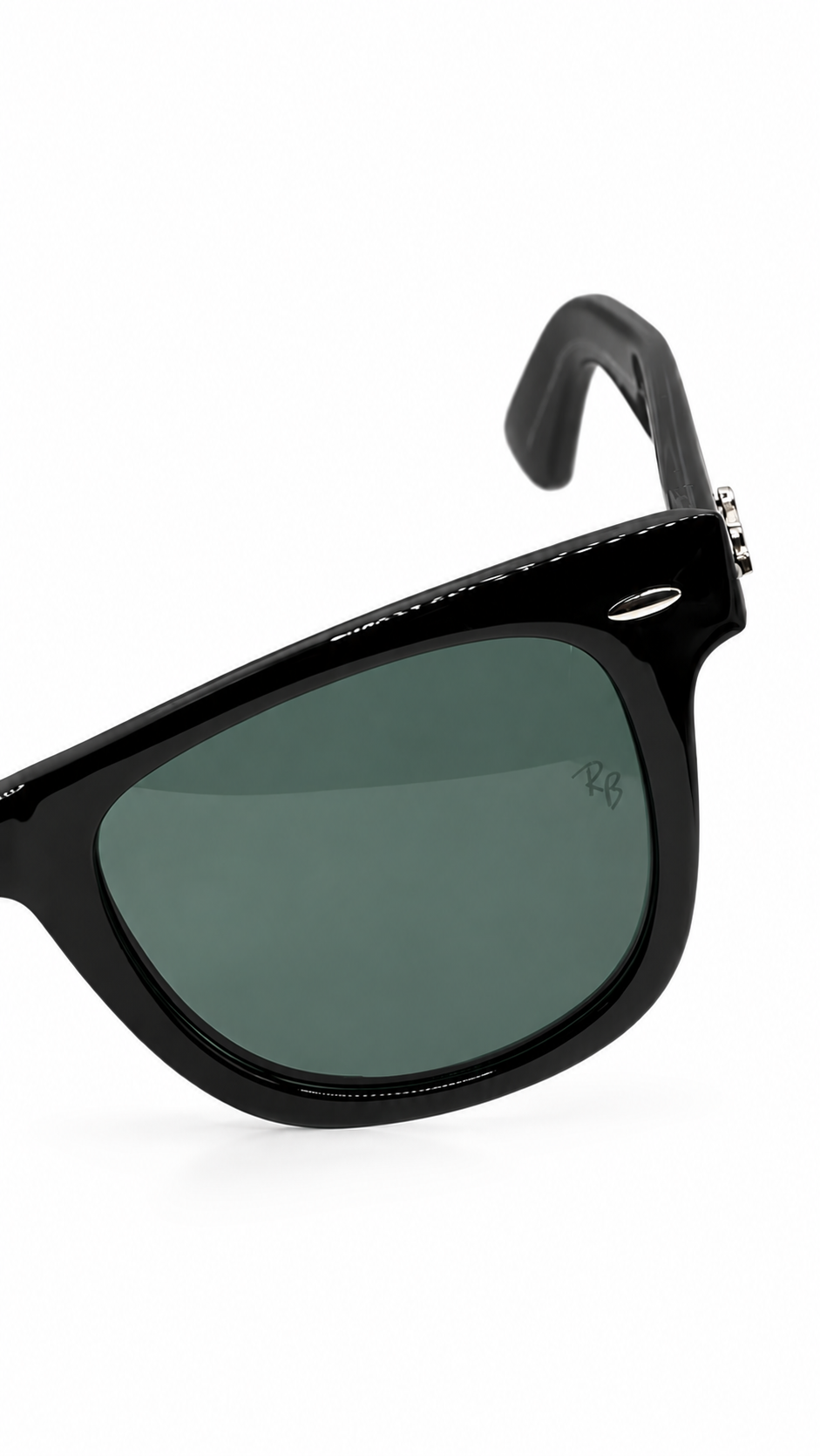 Ray-Ban ORB2140F Black Acetate Original Wayfarer Sunglasses Classic G-15 Green Lenses 50mm